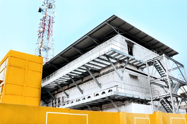Master Power Technologies recently delivered a turnkey data centre to a telecoms company in Brazzaville. The facility comprises a set of modular, pre-engineered, pre-assembled, and pre-tested containers.